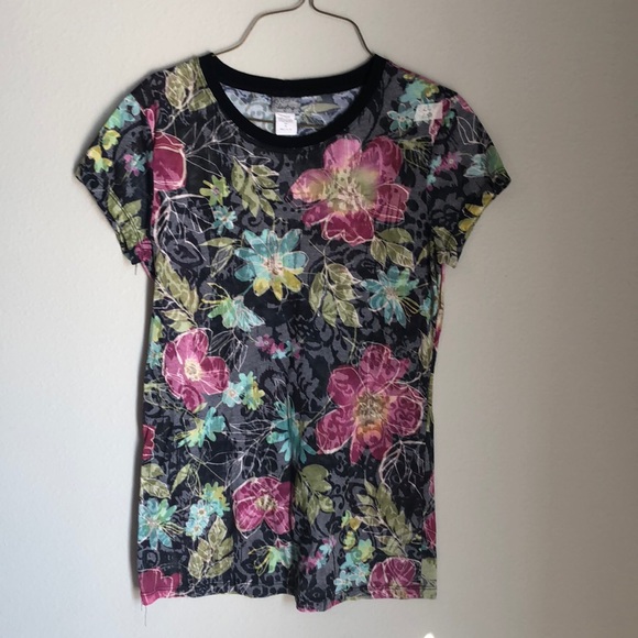 Daytrip Tops - Short sleeve Tee